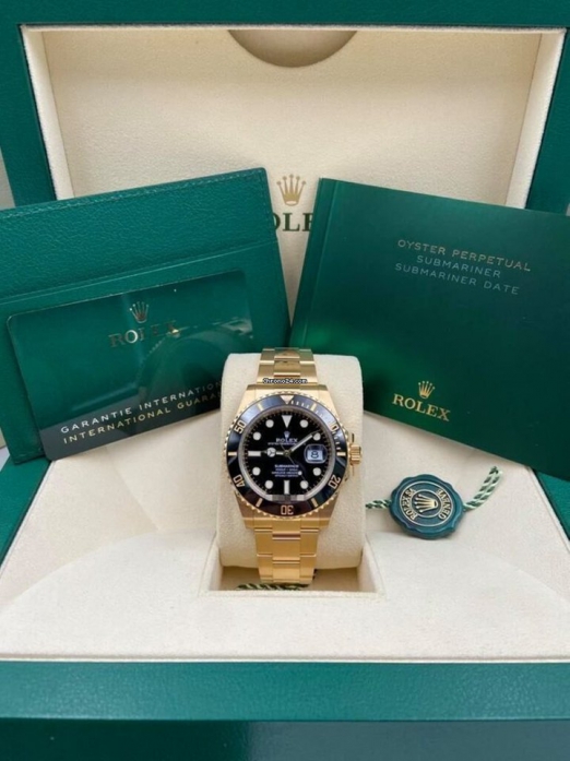 Submariner Date 41mm Black Dial Yellow Gold 126618LN Unworn 2021